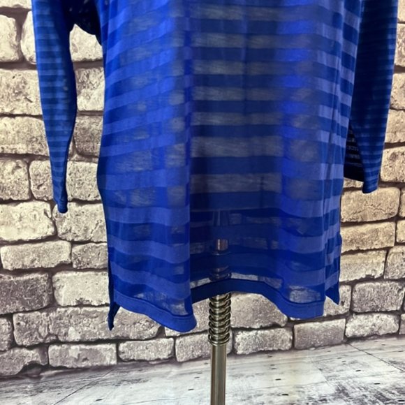 Chico's NWT Semi Sheer Blue 3/4 Sleeve Blouse Size Large - Picture 3 of 10